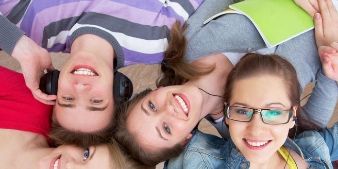 Les15-24 détenteurs d'actions